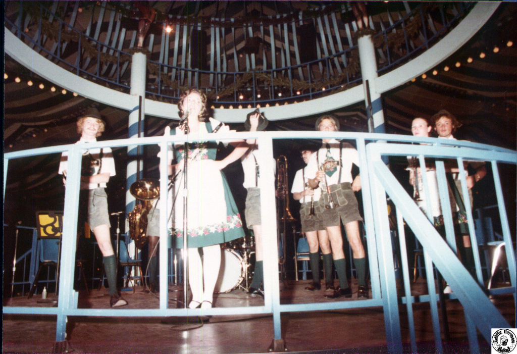 1976 09 12 10 Busch Gardens VA.jpg